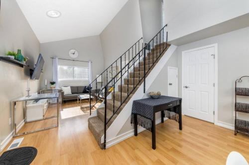 Auburn River Home - image 12