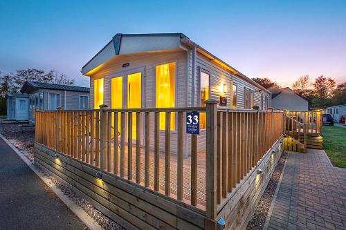 Discover, Enjoy Ultra-Fast Starlink WiFi Lodge, Carlisle (foto 10)