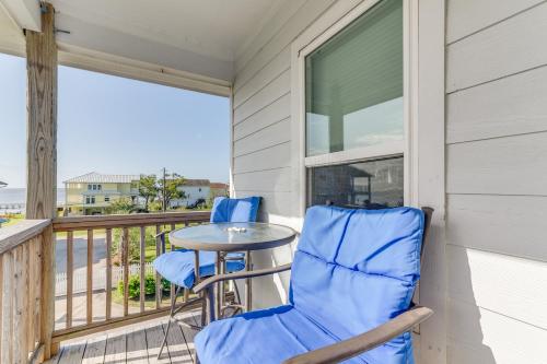 Seabrook Getaway with Balconies and Bay Views!