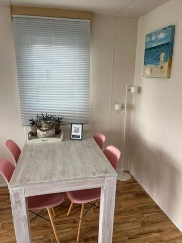 Chalet + tiny house nabij strand, Petten (foto 6)