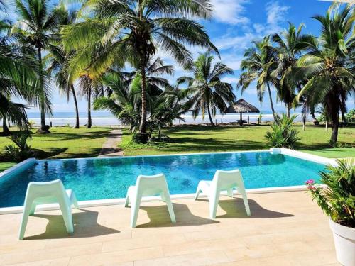 Casa Carey Lajas Pty Exclusive Beachfront Villa