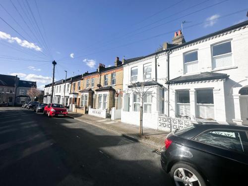 Stay In Tooting gîte à louer South West London & St Georges NHS