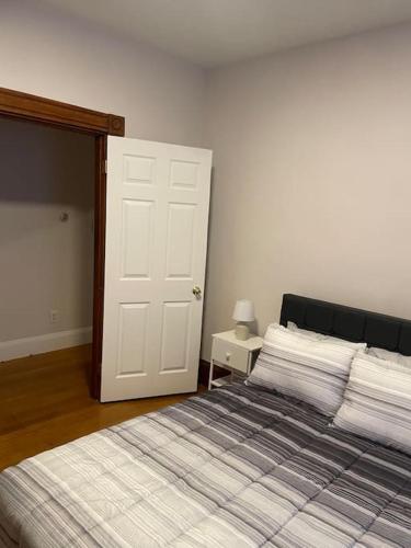 Serenity Haven: in heart of town in Rockland, USA