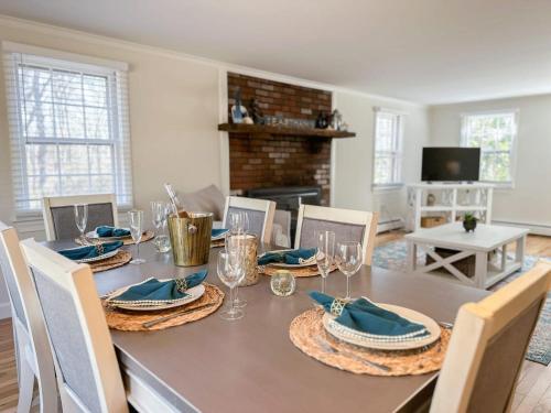 2 Miles to Nauset & Coast Guard Beach Dog Friendly in Eastham (MA)