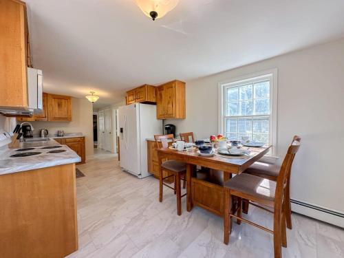 2 Miles to Nauset & Coast Guard Beach Dog Friendly in Eastham (MA)
