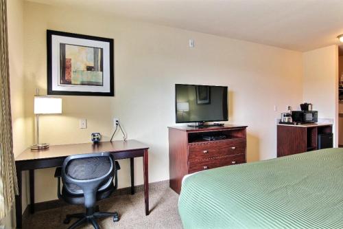 AmeriVu inn and Suites - Crookston