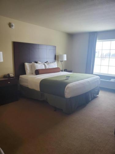 AmeriVu inn and Suites - Crookston