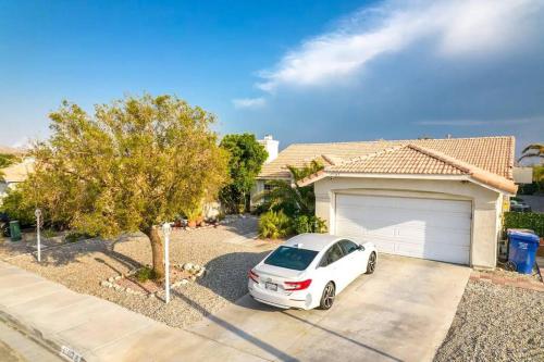 Fall Sale Oct-Nov 300 Dollars Nightly Rate, Resort Style Desert Home in Desert Hot Springs, USA