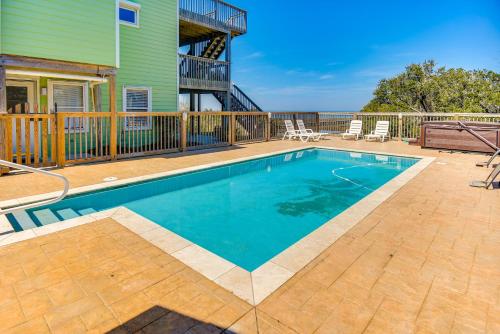 Buxton Apt with Pool Access and Pamlico Sound Views