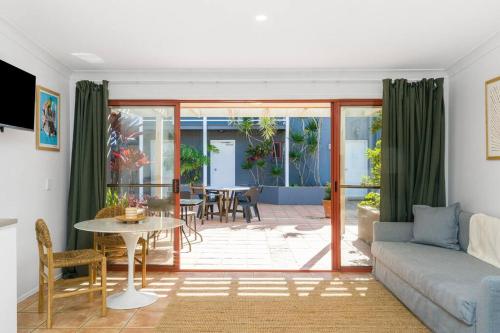 The Lane III - Byron Bay