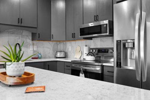 Slabtown 203 Luxury Condo Great Location