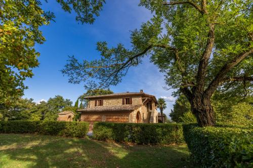 Зовнішній вигляд готелю, Villa Palazzo Bello con piscina e AC - Cetona in Четона