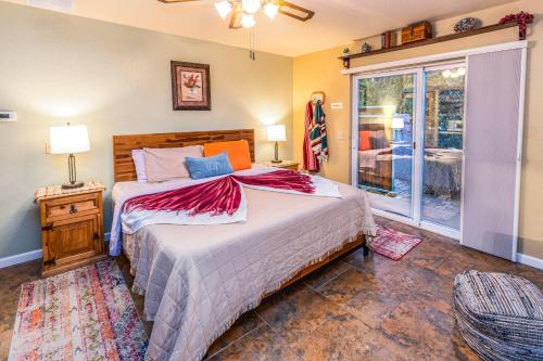 Cozy Cactus Inn