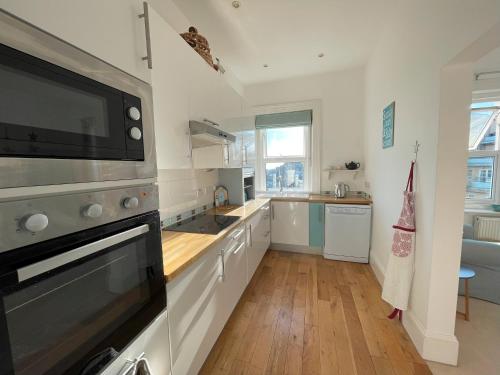 Sandy Toes - awesome beach view and access, Ventnor (foto 9)