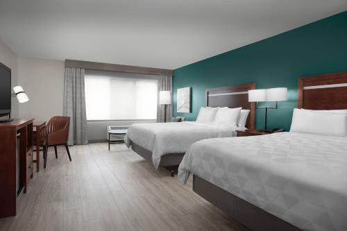 1 queen bed