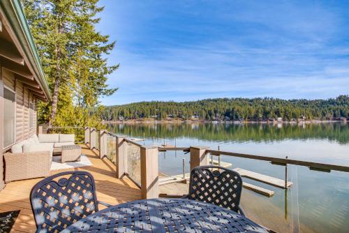 Coeur dAlene Lakefront Home Private Dock and Beach