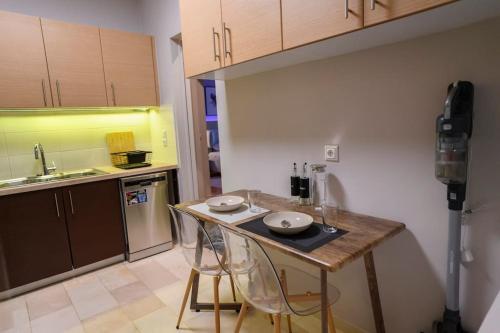 Subtle 3 bed Luxury with a View Room Type - Three-Bedroom Apartment Subtle 3 bed Luxury with a View Room Type - Three-Bedroom Apartment