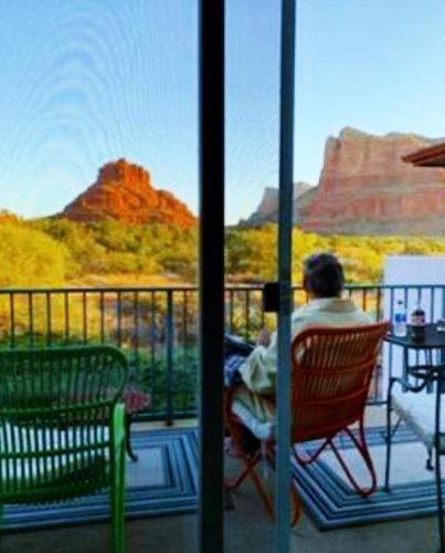 Cozy Cactus Inn