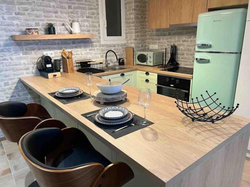 Hidden Garden of Kallithea Hidden Garden of Kallithea