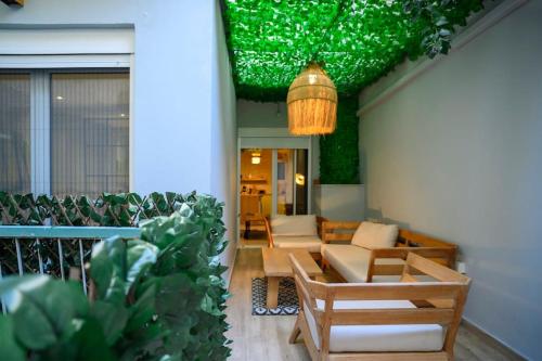 Hidden Garden of Kallithea Hidden Garden of Kallithea