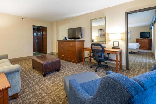 Pear Tree Inn St. Louis Near Union Station