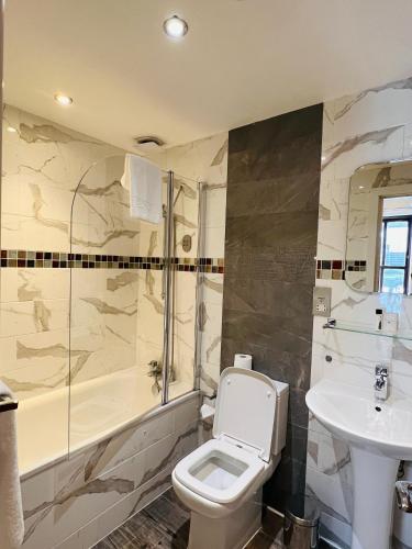 Cheshire Hotel Oxford Circus - image 13