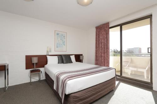 Atrium Hotel in Mandurah