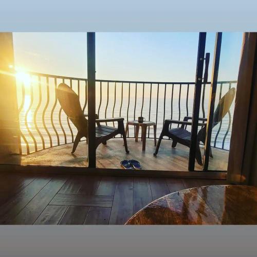 Ocean Front 53 Steps