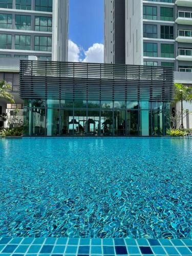 Greenfield C Residence Sunway Subang 10 Pax 3R2B with Internet