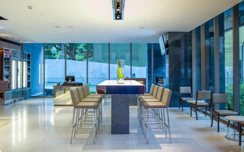 54209235 Amara Bangkok Hotel