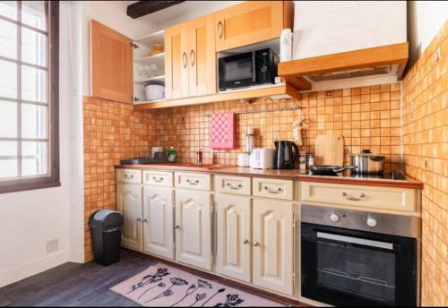 Logement 2 pièces 36m2, CDG Airport, Disneyland Paris, Asterix, Parc des expo, 10min gars de Chelles (Appartement 2 pieces 36m2, CDG Airport, Disneyland Paris, Asterix, Parc des expo, 10min gare de Chel) in Villevaude (Ile-de-France)