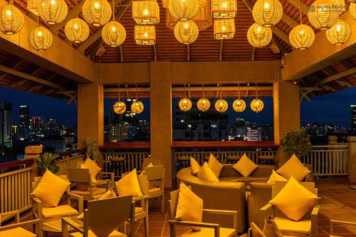 Restaurant, Jaya Suites Hotel in Khan Tuol Kouk