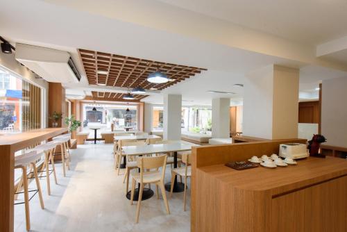 ห้องอาหาร, โรงแรมแกรนด์ วอเตอร์เกท (Grand Watergate Hotel) near วัดปทุมวนารามราชวรวิหาร