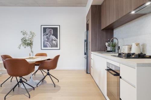 StayCentral - George Street@Fitzroy - image 2