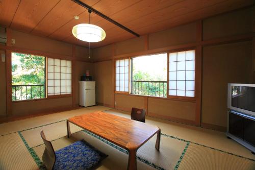 Japanese-Style Superior Room with Mountain View