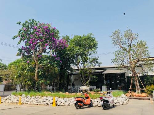 周辺案内, トーン コンドレント ホテル (Tone Condorent Hotel) in チャチュンサオ