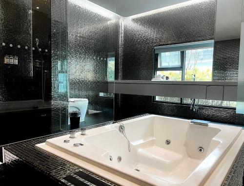 موتيل أول يو أر تشاين بوتيك (ALL-UR Chain Boutique Motel) in Xinzhuang District