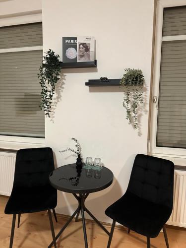 Twin Room with Shared Bathroom
