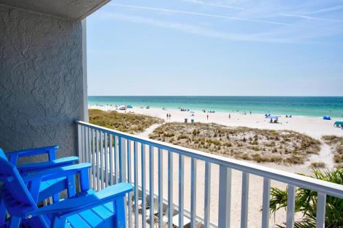 319 - Island Inn - image 10