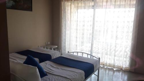 1 double bed