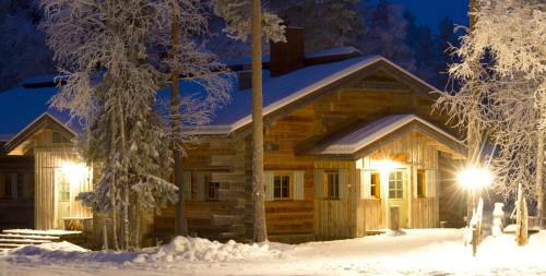 Arctic Circle Wilderness Resort - Accommodation - Vikajärvi
