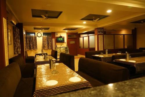 Hotel Shubh Shree Bilaspur