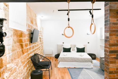 Le Marais Pl de la Bastille 3BD 3BTH for 10 guests - image 7