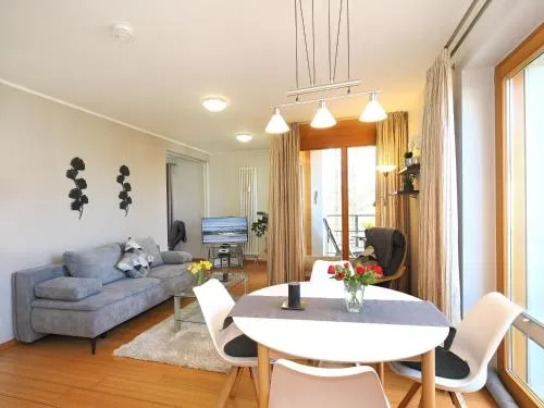 Kaiservillen Heringsdorf - Ferienwohnung mit 1 Schlafzimmer und Balkon D125 in Heringsdorf, Deutschland