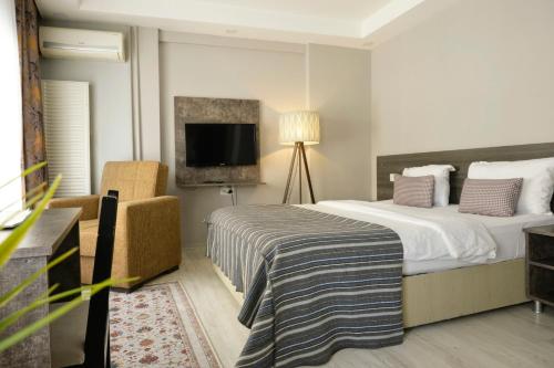 1 queen bed