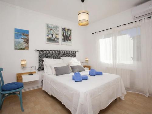 Villa Les Moreres de Sitges, Mediterranean-style family escape in กินต์ มาร์