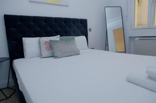 Cozy 2 bedrooms apartment in Chamberi (A.M)