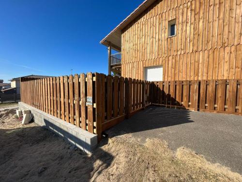 LE DODO LĖ LA LE DODO LĖ LA