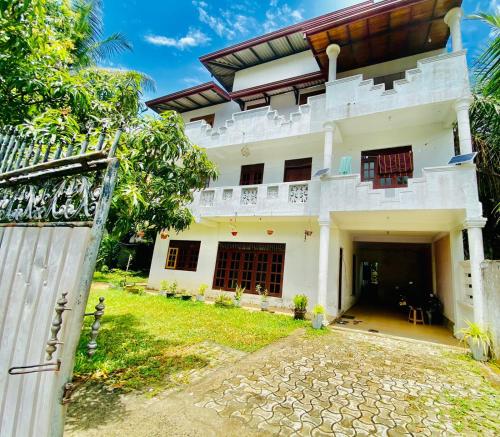 Hamba Hostel for Safari - Yala