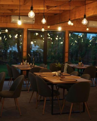 Agropa Rooms & Garden Events in Prundu Bârgăului